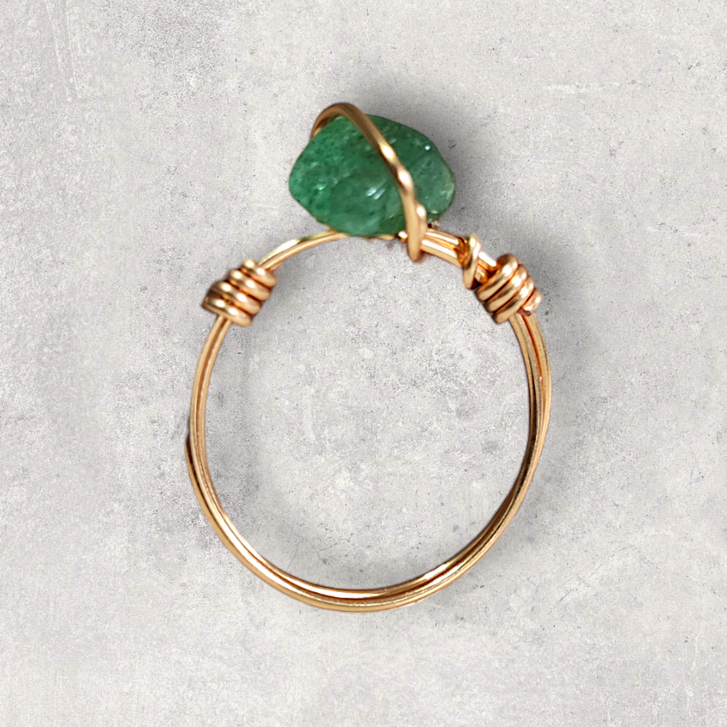 Anillos artesanales con piedra natural