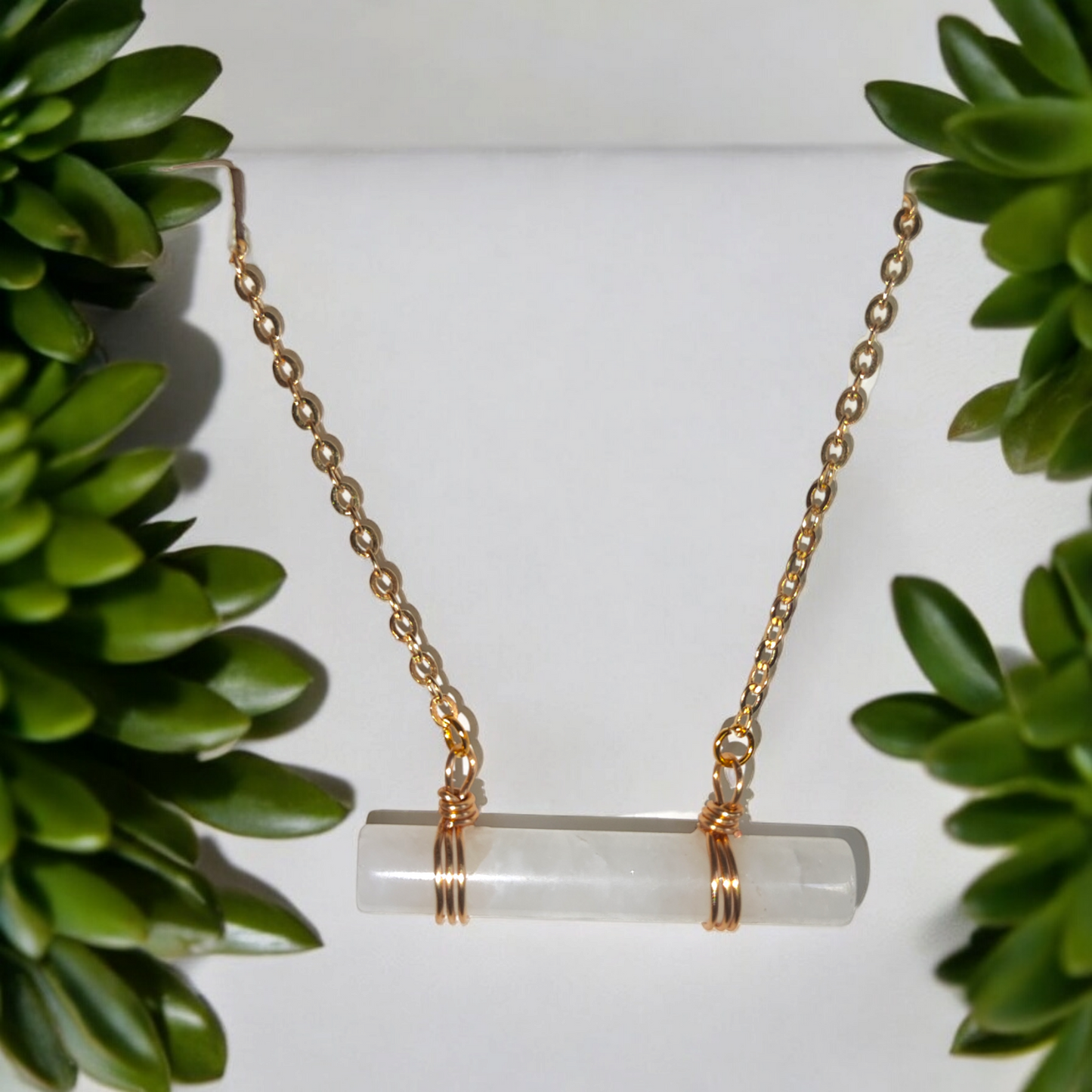 colgante cilíndrico de mineral cruarzo cristal natural con cordón
