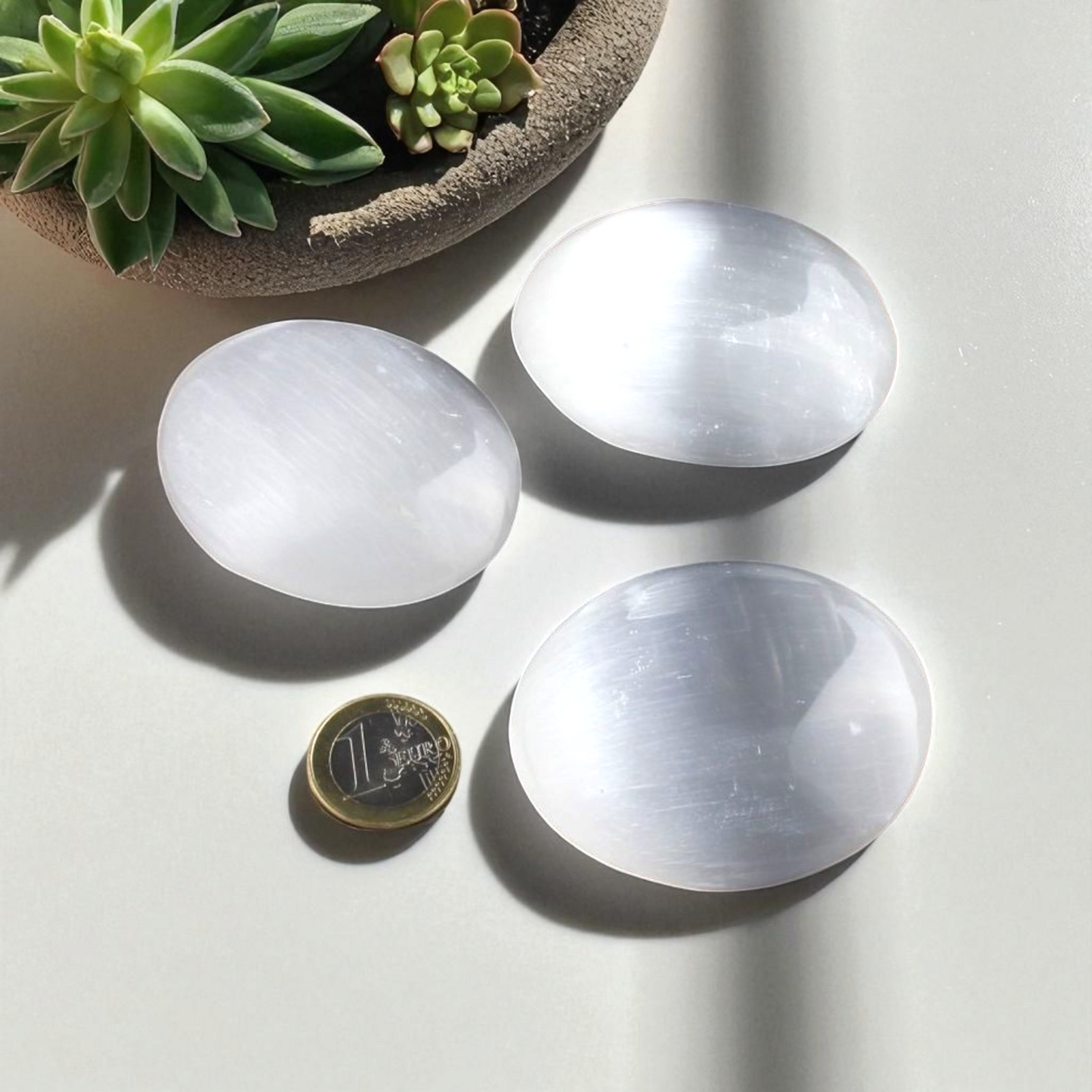 jabón de selenita blanco para limpieza energética y protección espiritual