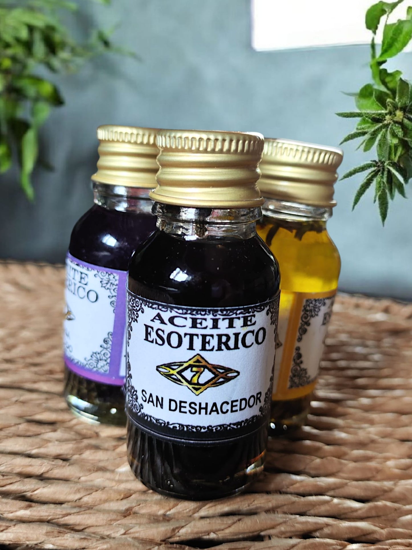 Aceite Esotérico San Deshacedor para limpiezas y rituales de protección